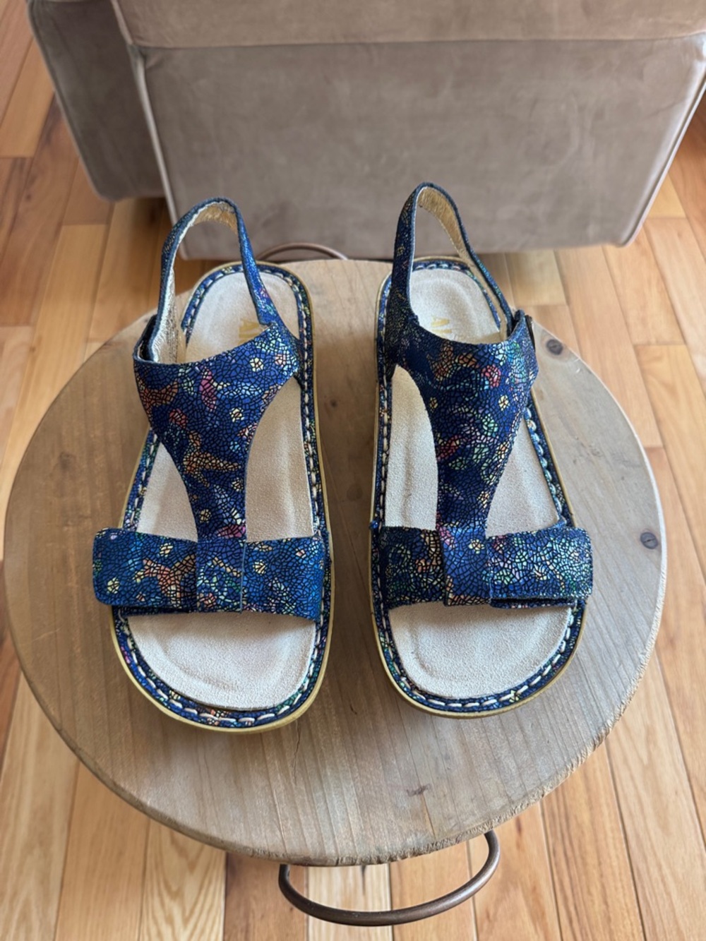Algeria Women's Navy Floral Slingback Sandals